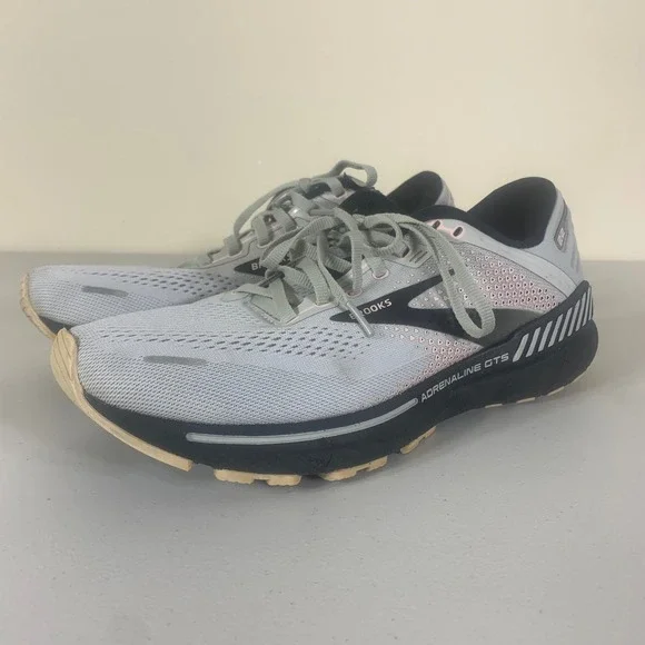 Brooks Adrenaline GTS 22 White and Black Athletic Shoes - Picture 2 of 12